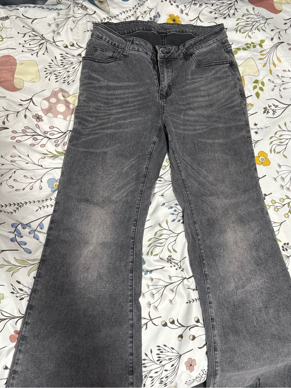 Dazy Bootcut Jeans in Gray